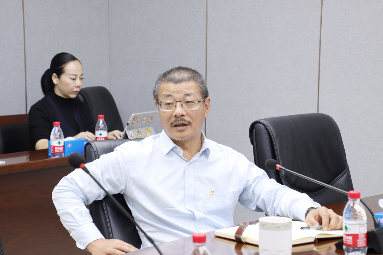 赋能可持续发展 新利在线平台-新利在线官网
召开2024年度ESG专题会议2.jpg