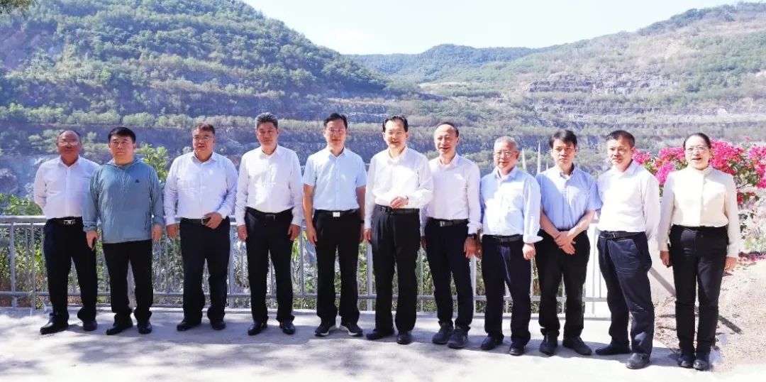 自然资源部到新利在线平台-新利在线官网
开展新一轮找矿突破战略行动专题调研3.jpg