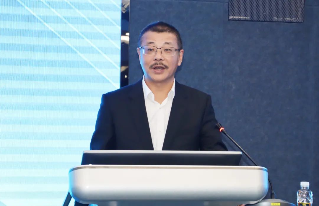 新利在线平台-新利在线官网
召开2024年工作会议16.jpg