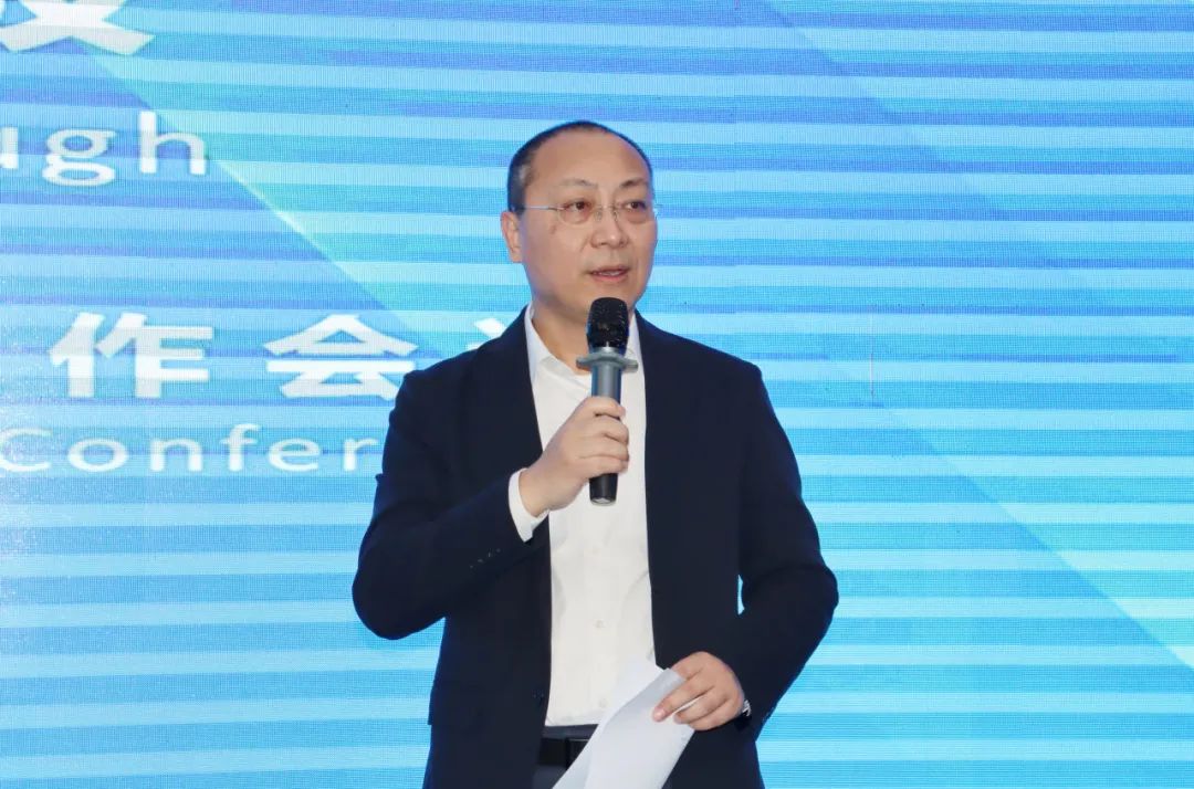 新利在线平台-新利在线官网
召开2024年工作会议17.jpg