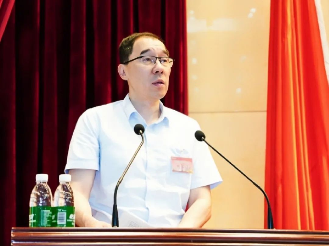 新利在线平台-新利在线官网
召开第四届职工代表大会第一次会议5.jpg