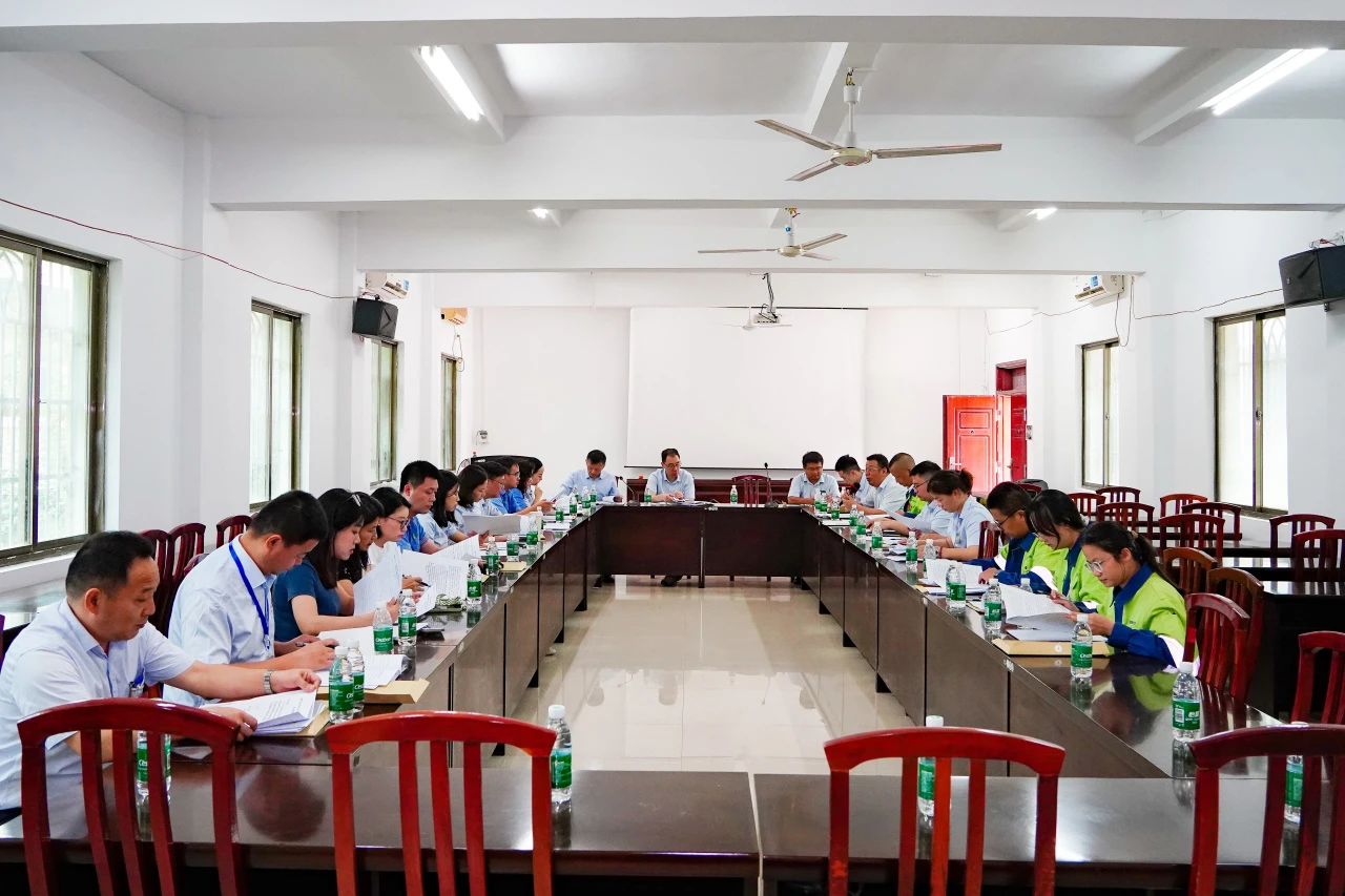 新利在线平台-新利在线官网
召开第四届职工代表大会第一次会议62.jpg