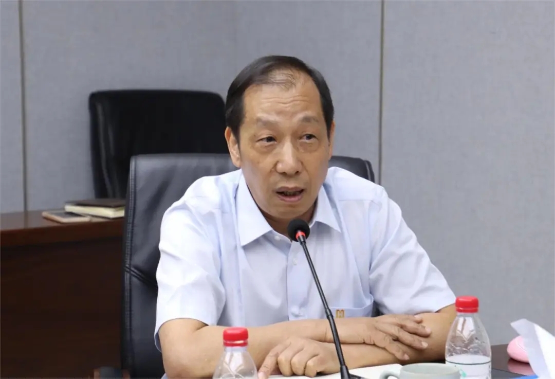 新利在线平台-新利在线官网
召开“安全生产月”动员大会2.webp_副本.jpg