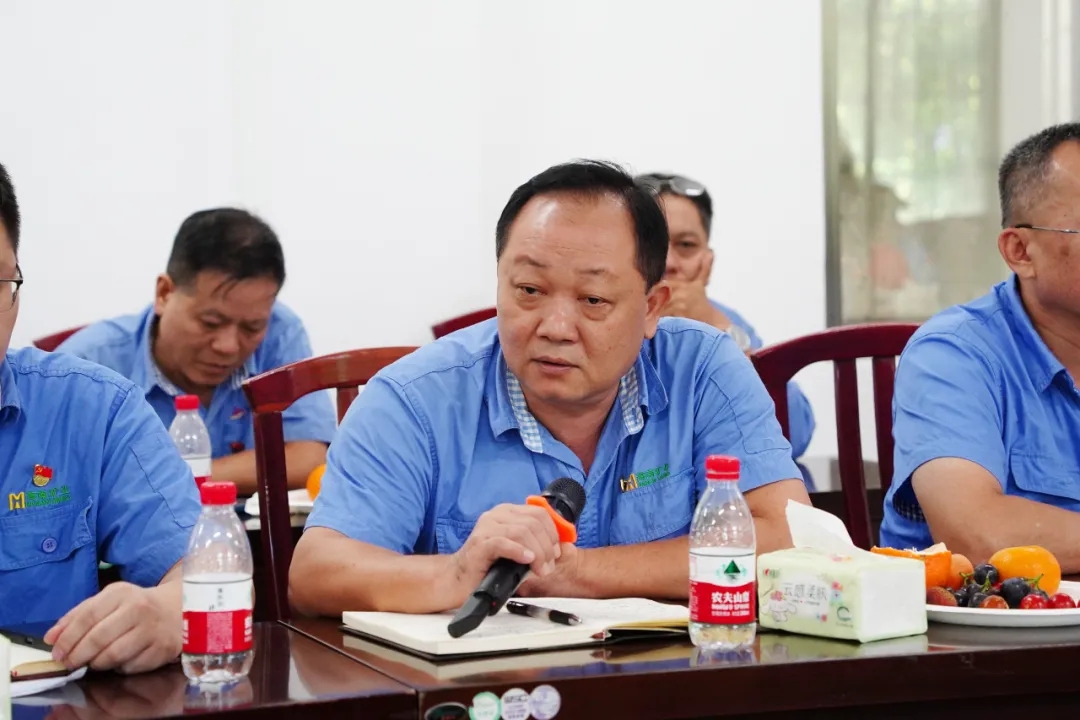 新利在线平台-新利在线官网
召开“七一”座谈会13.jpg