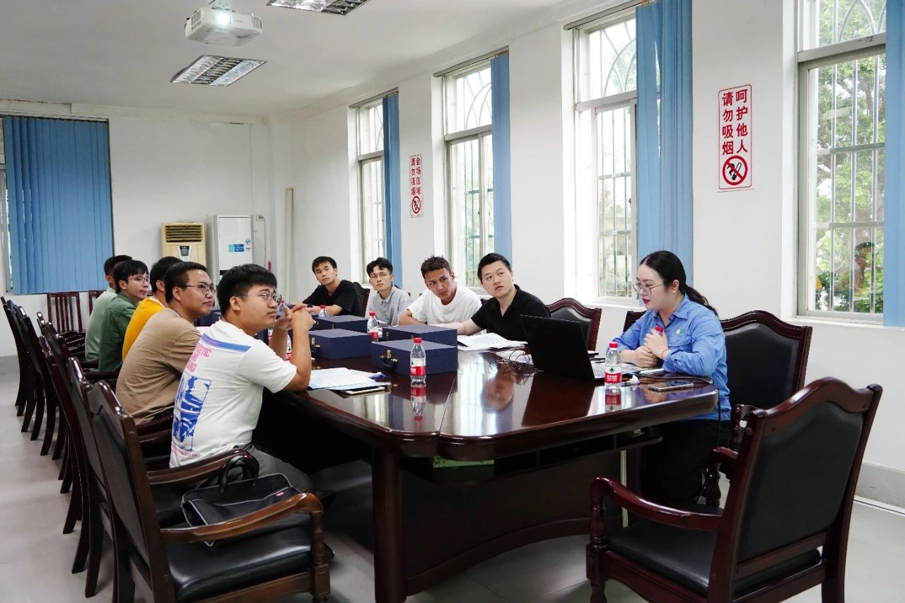 9名青年员工入职新利在线平台-新利在线官网
石碌铁矿分公司7.jpg